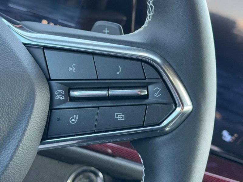 New 2026 Chevrolet Traverse Z71 w/ Driver Confidence Package image 13