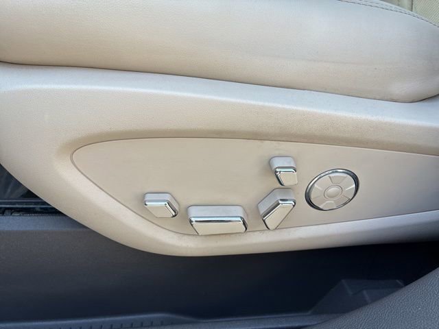 Used 2019 Lincoln Nautilus Reserve image 13