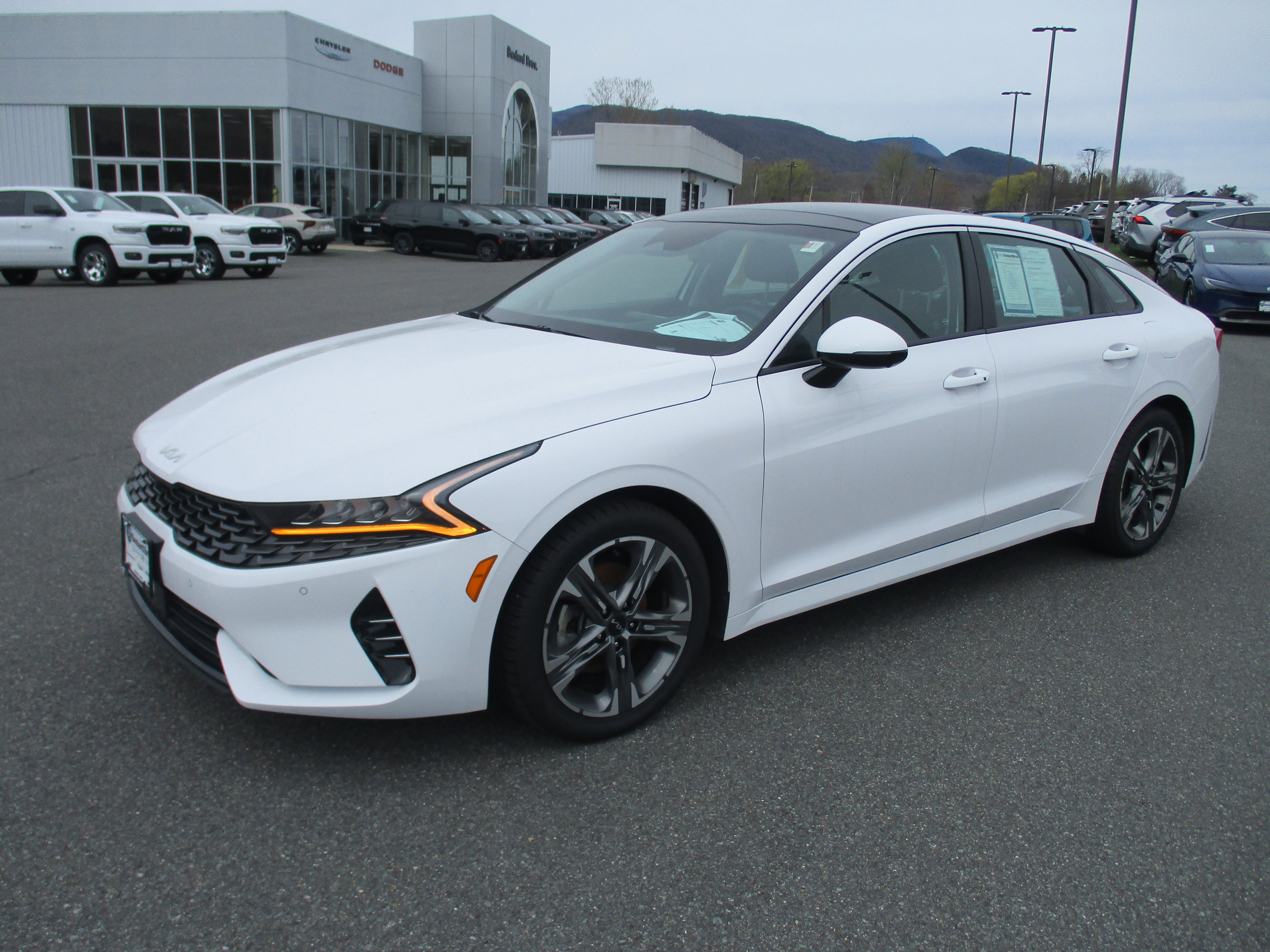 Used 2023 Kia K5 EX w/ EX Premium Package FWD image 1