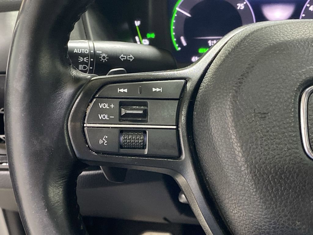 Used 2024 Honda Accord Sport image 32