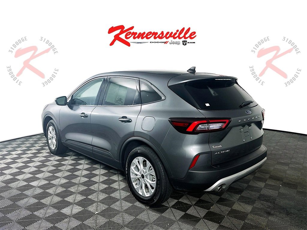 Used 2025 Ford Escape Active image 5