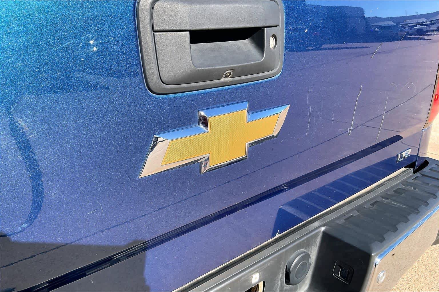 Used 2015 Chevrolet Silverado 1500 LTZ w/ LTZ Plus Package AWD/4WD image 30
