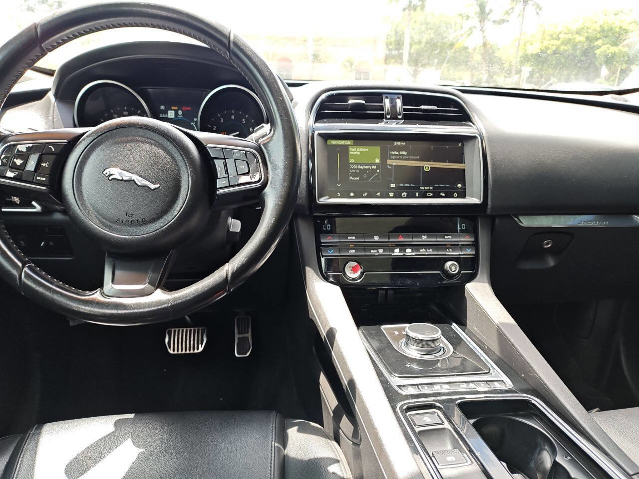 Used 2019 Jaguar F-PACE AWD/4WD image 53