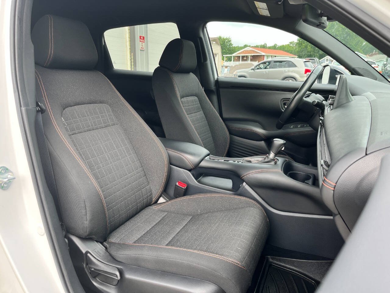Used 2023 Honda HR-V Sport image 12