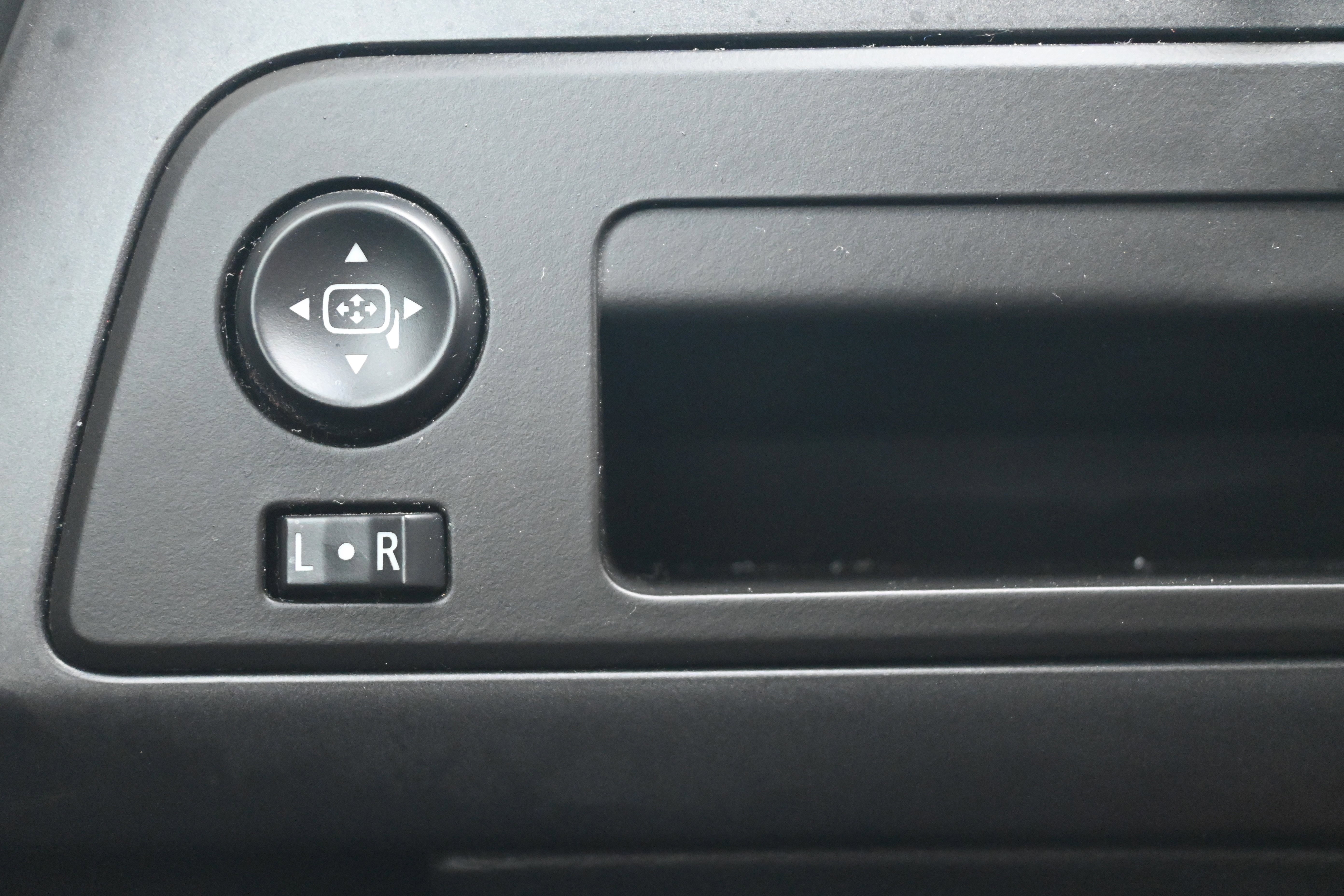 Used 2014 Chevrolet Corvette Stingray Coupe w/ Battery Protection Package image 29