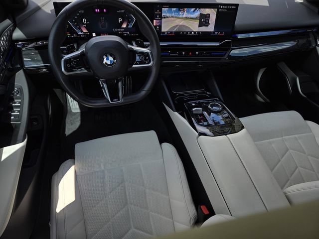 Used 2025 BMW 530i xDrive w/ M Sport Package AWD/4WD image 17
