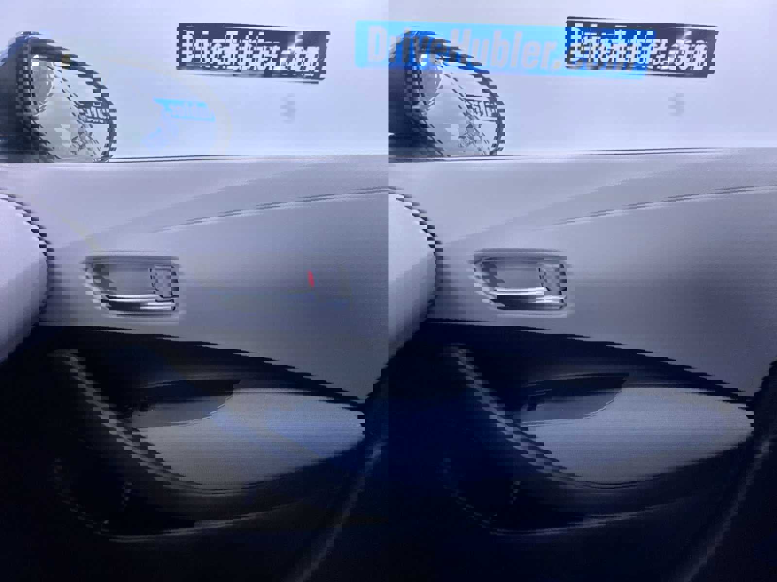 Used 2020 Toyota Corolla L image 34