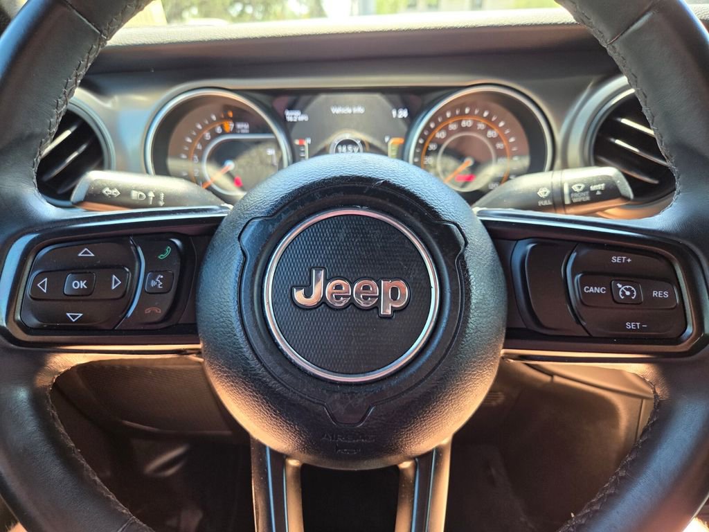 Used 2018 Jeep Wrangler Unlimited Sport S AWD/4WD image 30