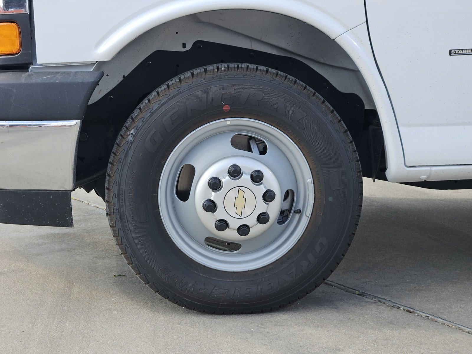 New 2026 Chevrolet Express 3500 w/ Power Convenience Package RWD image 7