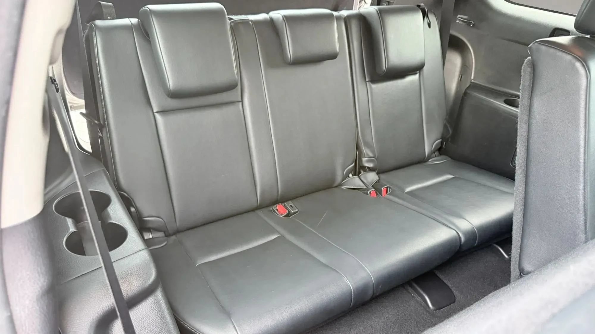 Used 2019 Toyota Highlander XLE AWD/4WD image 34