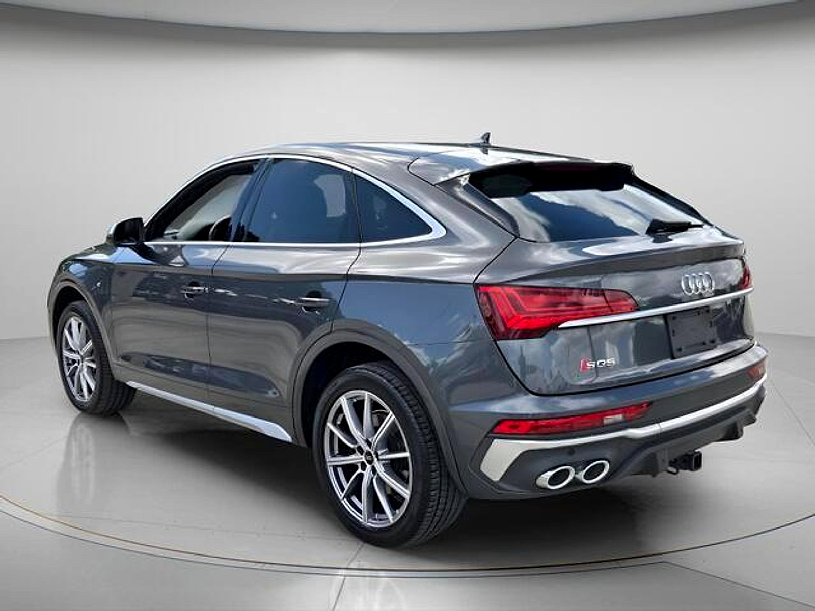 Used 2023 Audi SQ5 Premium Plus w/ Premium Plus Package AWD/4WD image 8