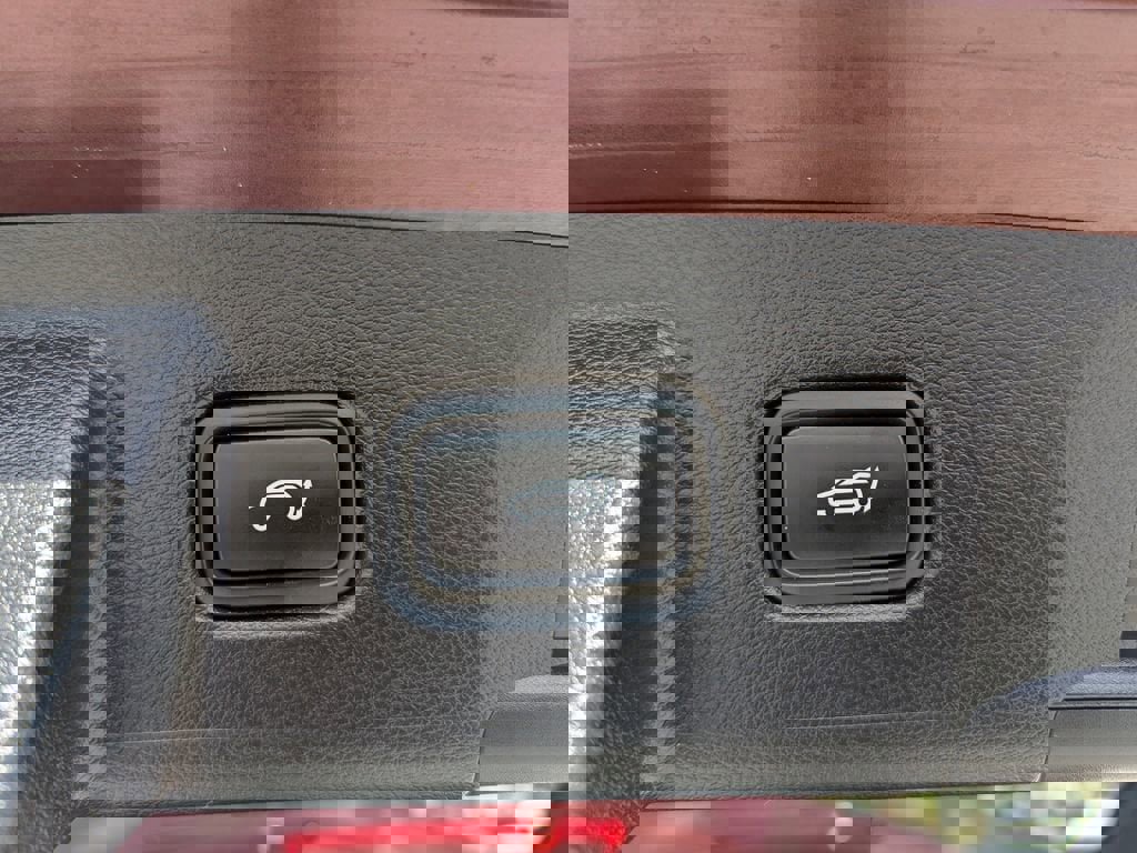 Certified 2022 Kia Telluride SX w/ Towing Package image 9