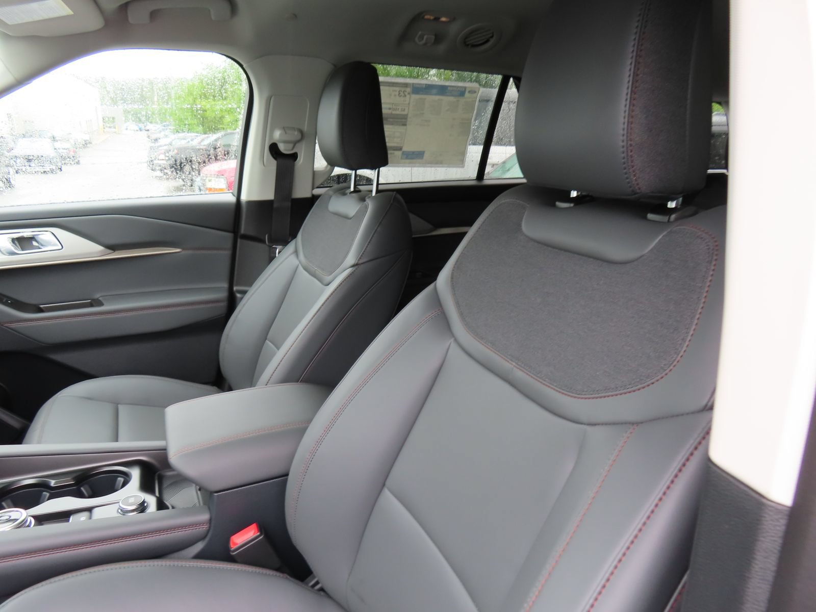 New 2026 Ford Explorer Active w/ Active Comfort Package AWD/4WD image 14