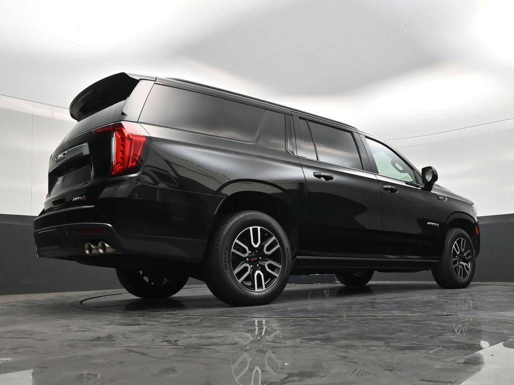 Used 2022 GMC Yukon XL AT4 AWD/4WD image 24
