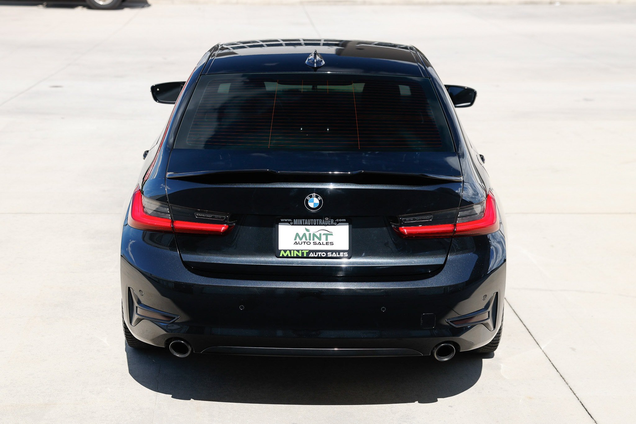 Used 2019 BMW 330i xDrive Sedan w/ Premium Package AWD/4WD image 13