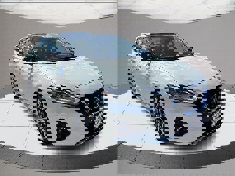 Used 2021 Nissan Maxima Platinum w/ Sport Mat Group image 2