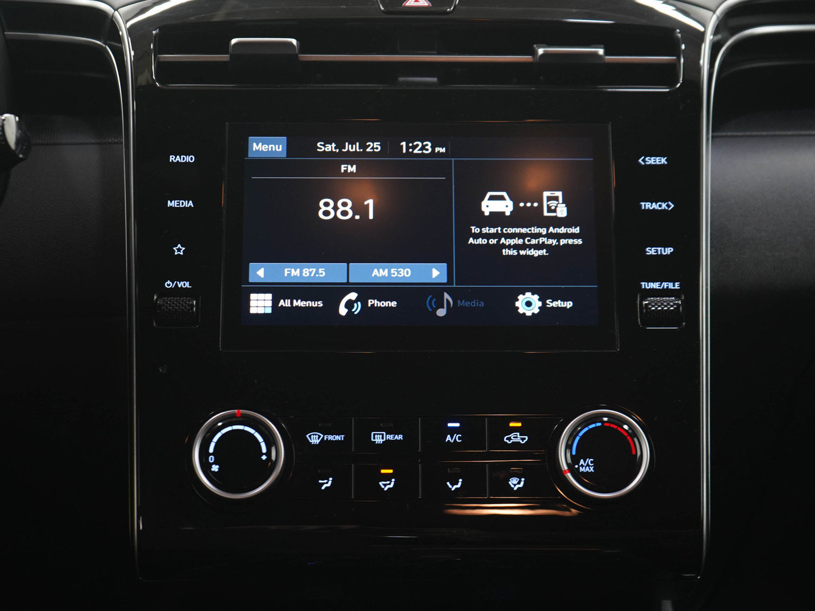 Used 2024 Hyundai Santa Cruz SE AWD/4WD image 18