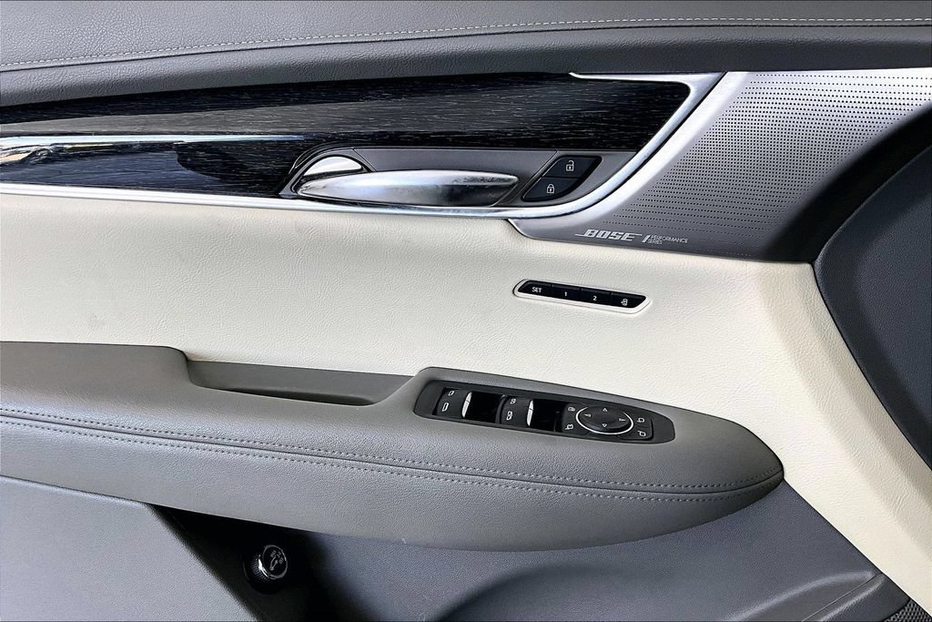 Used 2020 Cadillac XT6 Premium Luxury FWD image 31