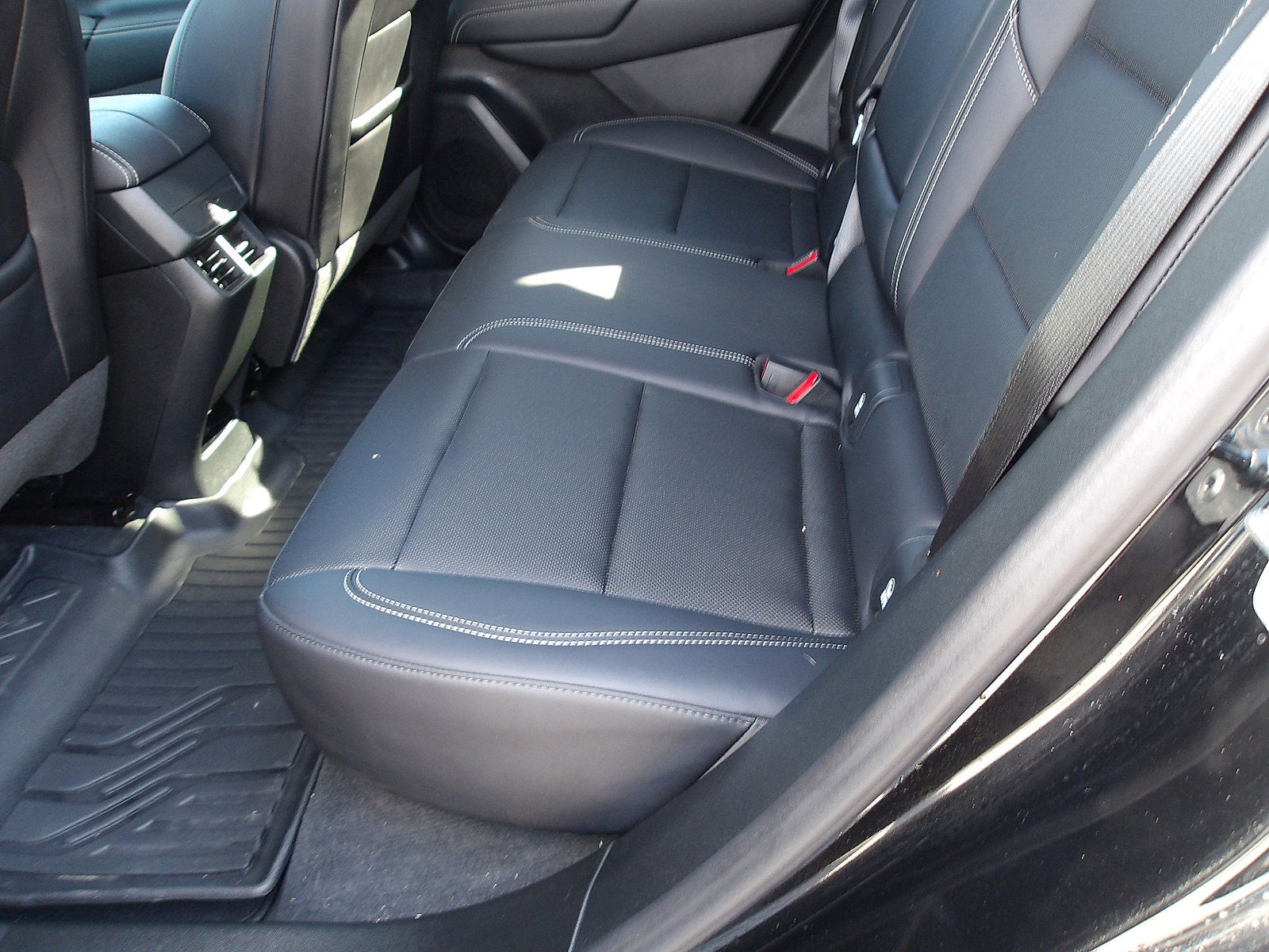 Certified 2026 GMC Terrain Elevation w/ Elevation Premium Package image 15