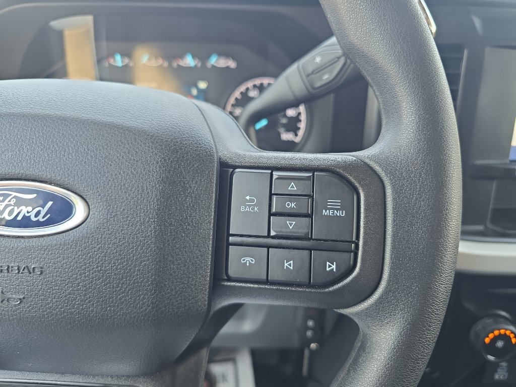 Used 2025 Ford F250 XL AWD/4WD image 28
