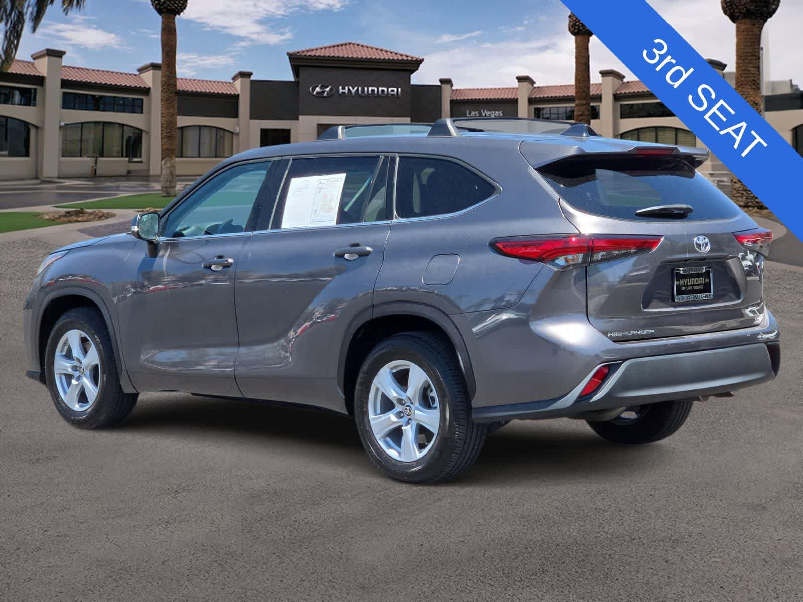 Used 2021 Toyota Highlander LE FWD image 6