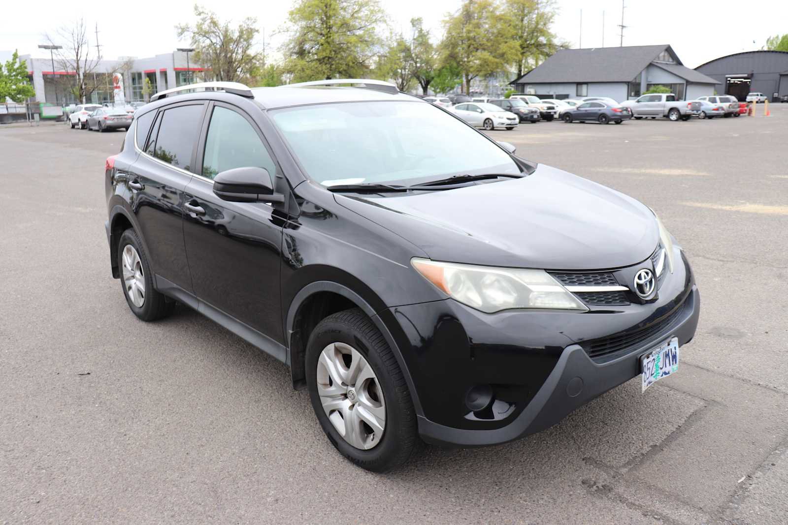 Used 2014 Toyota RAV4 LE AWD/4WD image 3