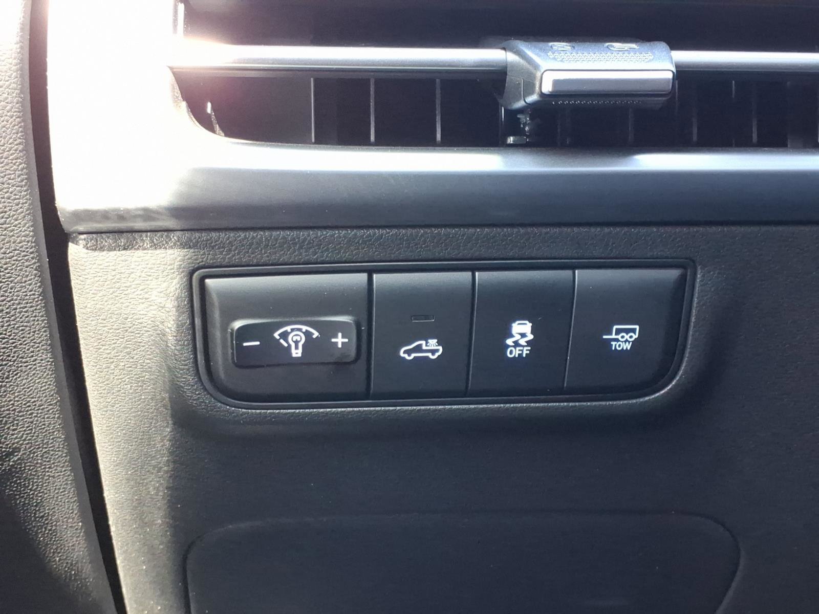 Certified 2025 Hyundai Santa Cruz XRT image 24