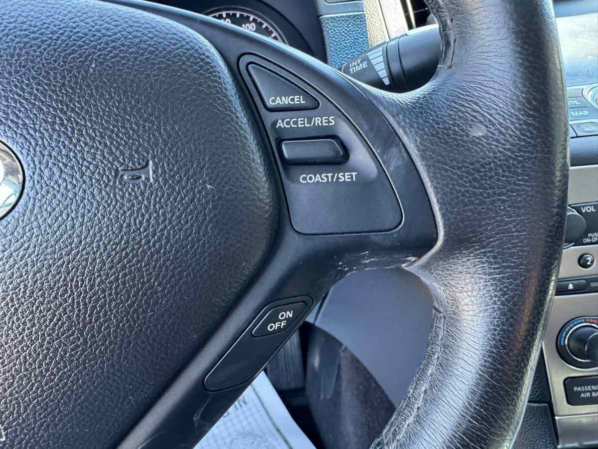Used 2015 INFINITI Q40 AWD w/ Navigation Package image 15