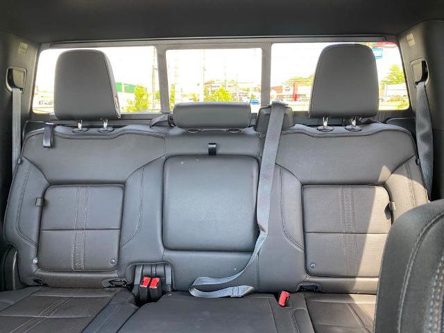 Used 2022 Chevrolet Silverado 1500 High Country w/ High Country Premium Package AWD/4WD image 29