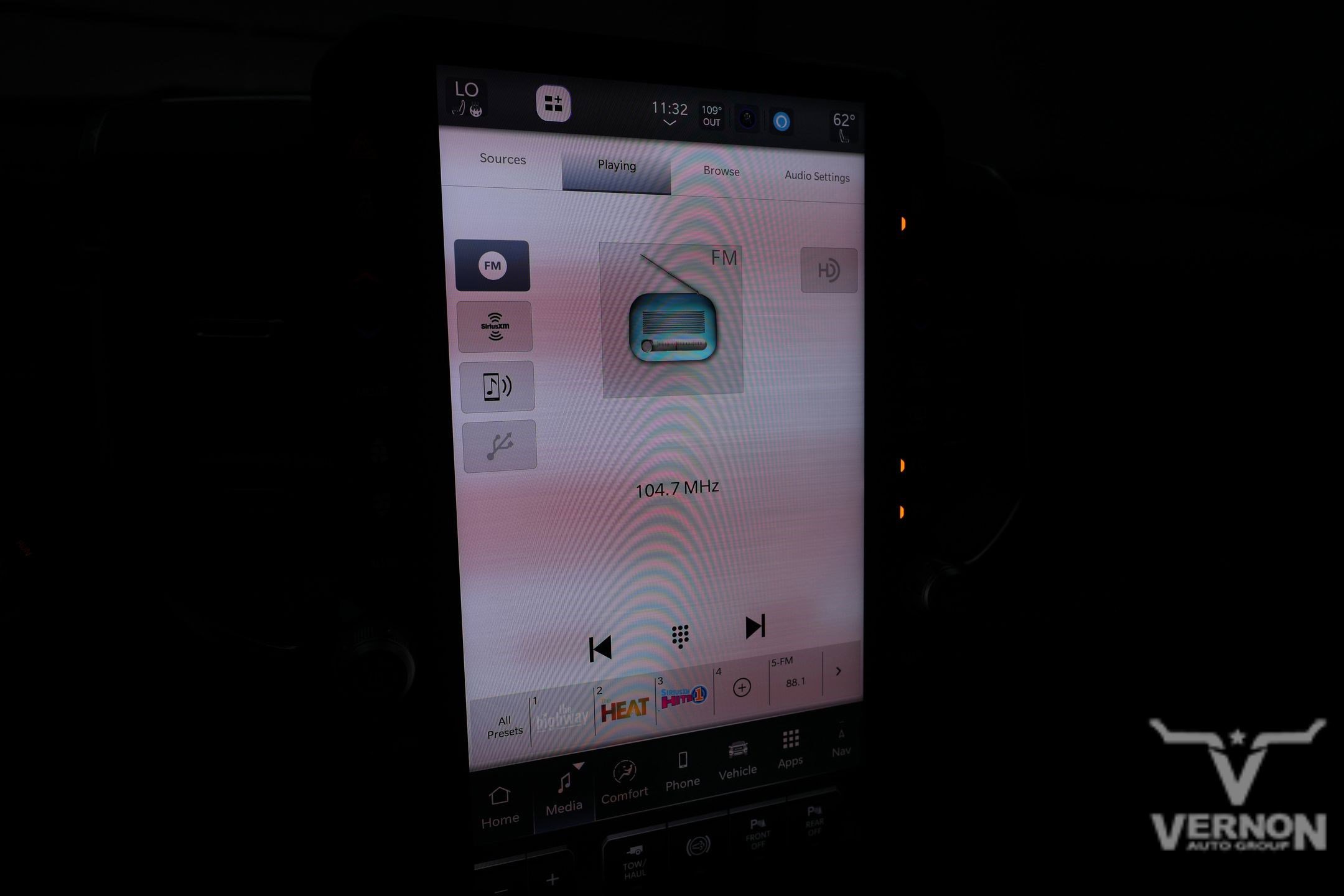 New 2025 RAM 3500 Laramie image 31