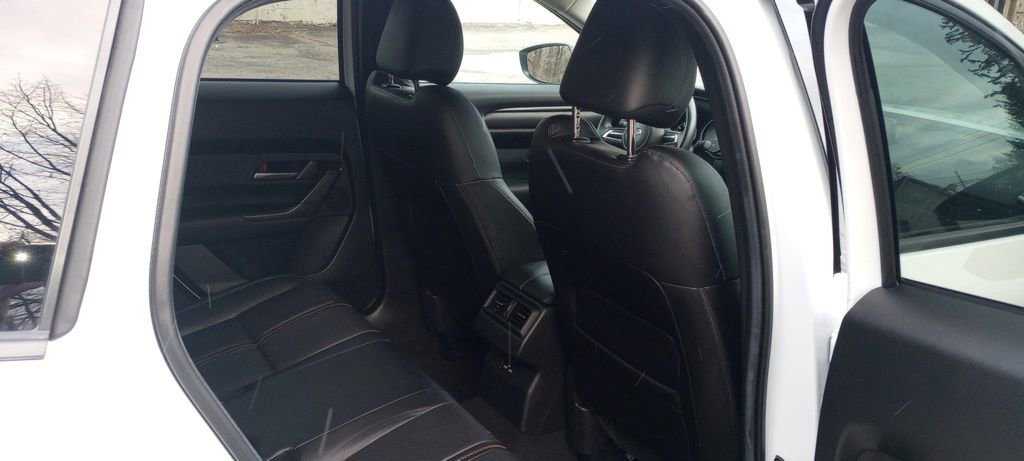 Used 2023 MAZDA CX-50 AWD 2.5 Turbo w/ Premium Pkg image 13