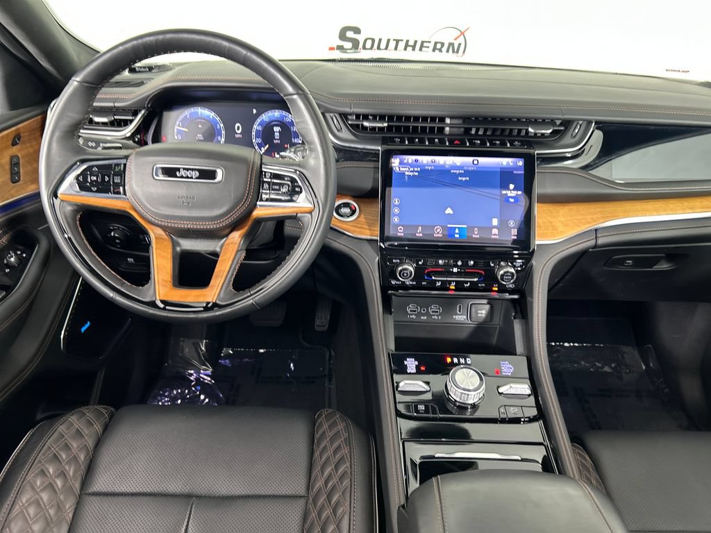 Used 2025 Jeep Grand Cherokee L Summit AWD/4WD image 19