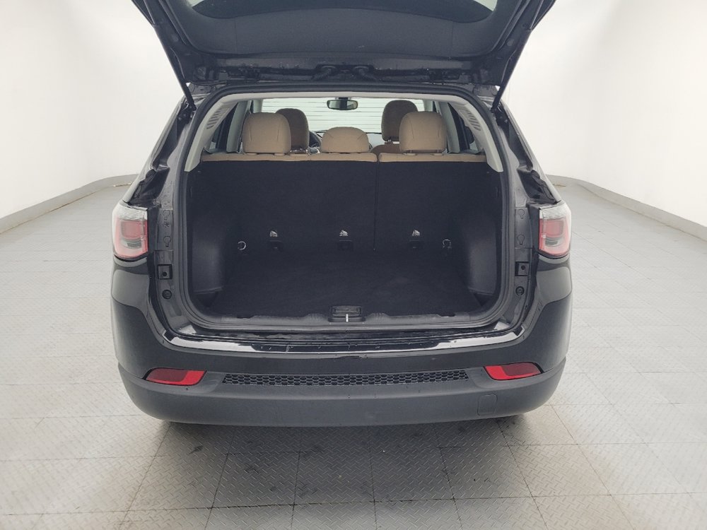 Used 2018 Jeep Compass Sport FWD image 29