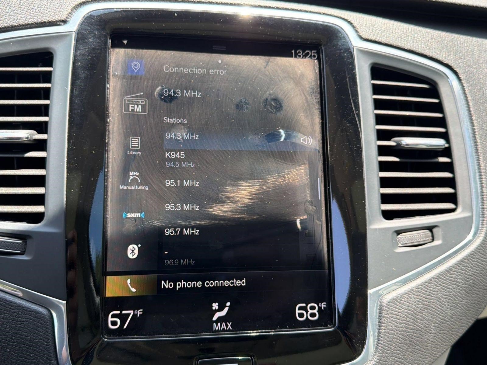 Used 2020 Volvo XC90 T5 Momentum w/ Protection Package Premier FWD image 19