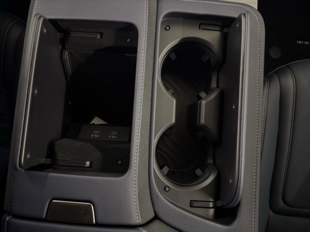 Certified 2026 INFINITI QX80 4WD w/ Sport Exterior Package image 21