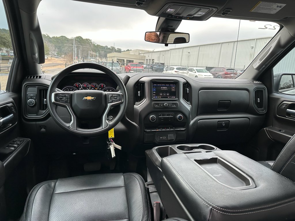 Used 2022 Chevrolet Silverado 1500 Custom w/ Safety Confidence Package RWD image 10