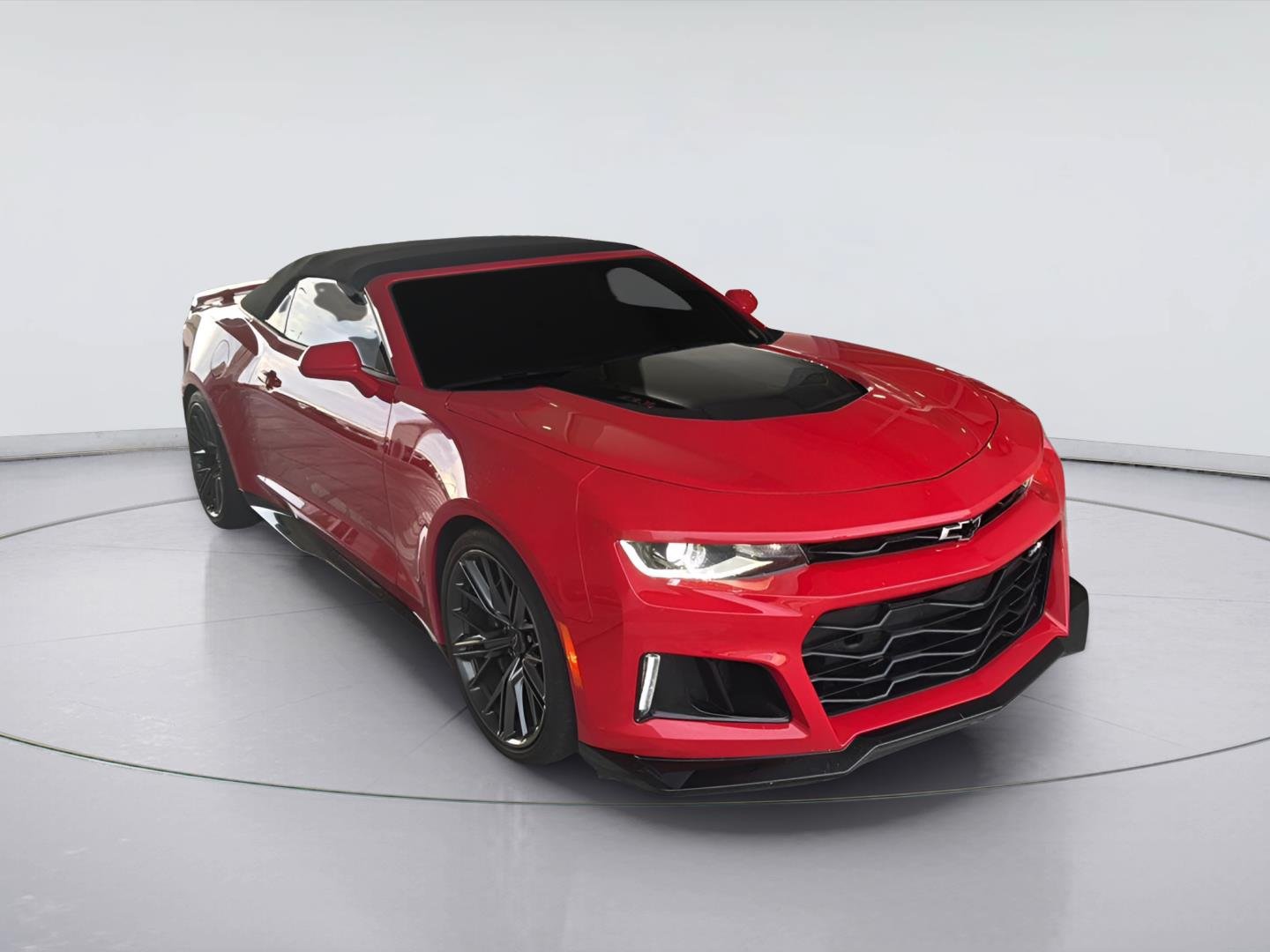 Used 2022 Chevrolet Camaro ZL1 RWD image 3