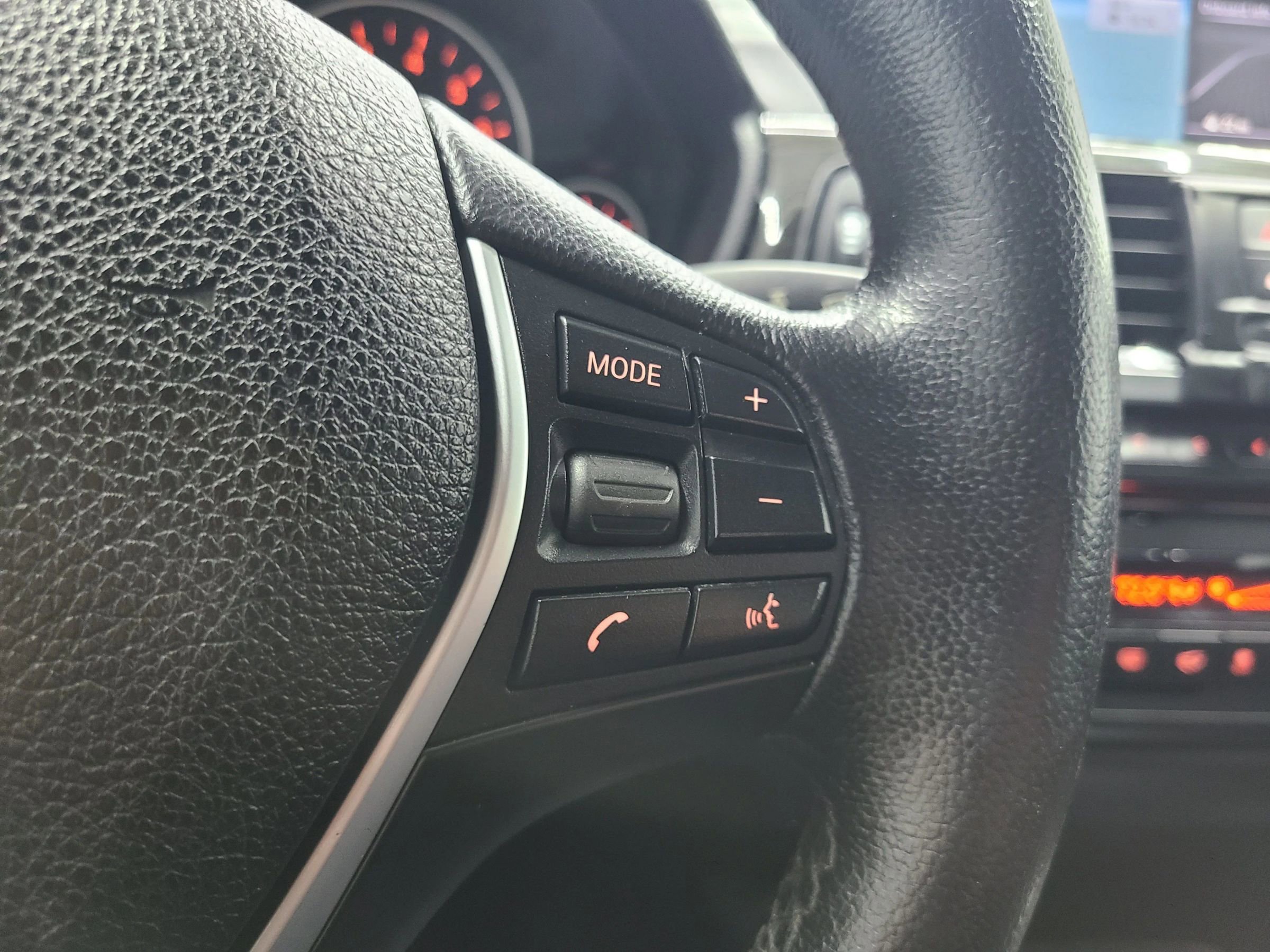 Used 2015 BMW 328i xDrive Sedan image 30