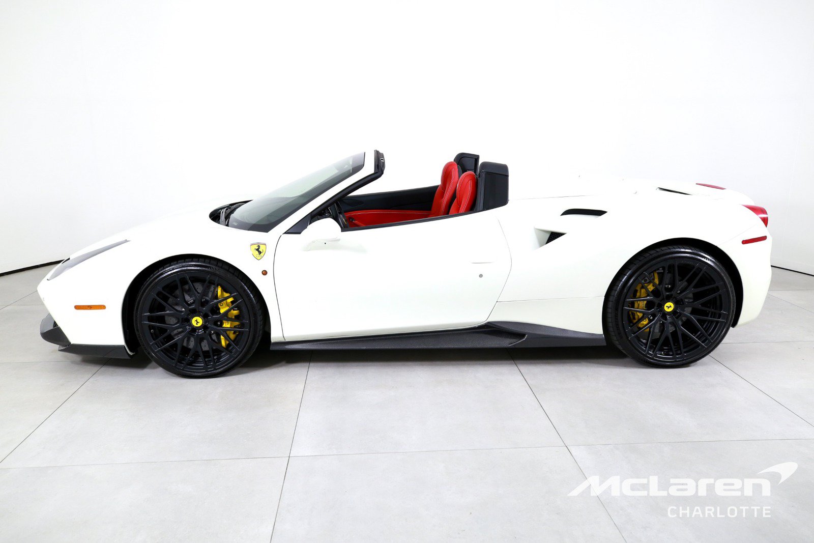 Used 2018 Ferrari 488 Spider RWD image 6