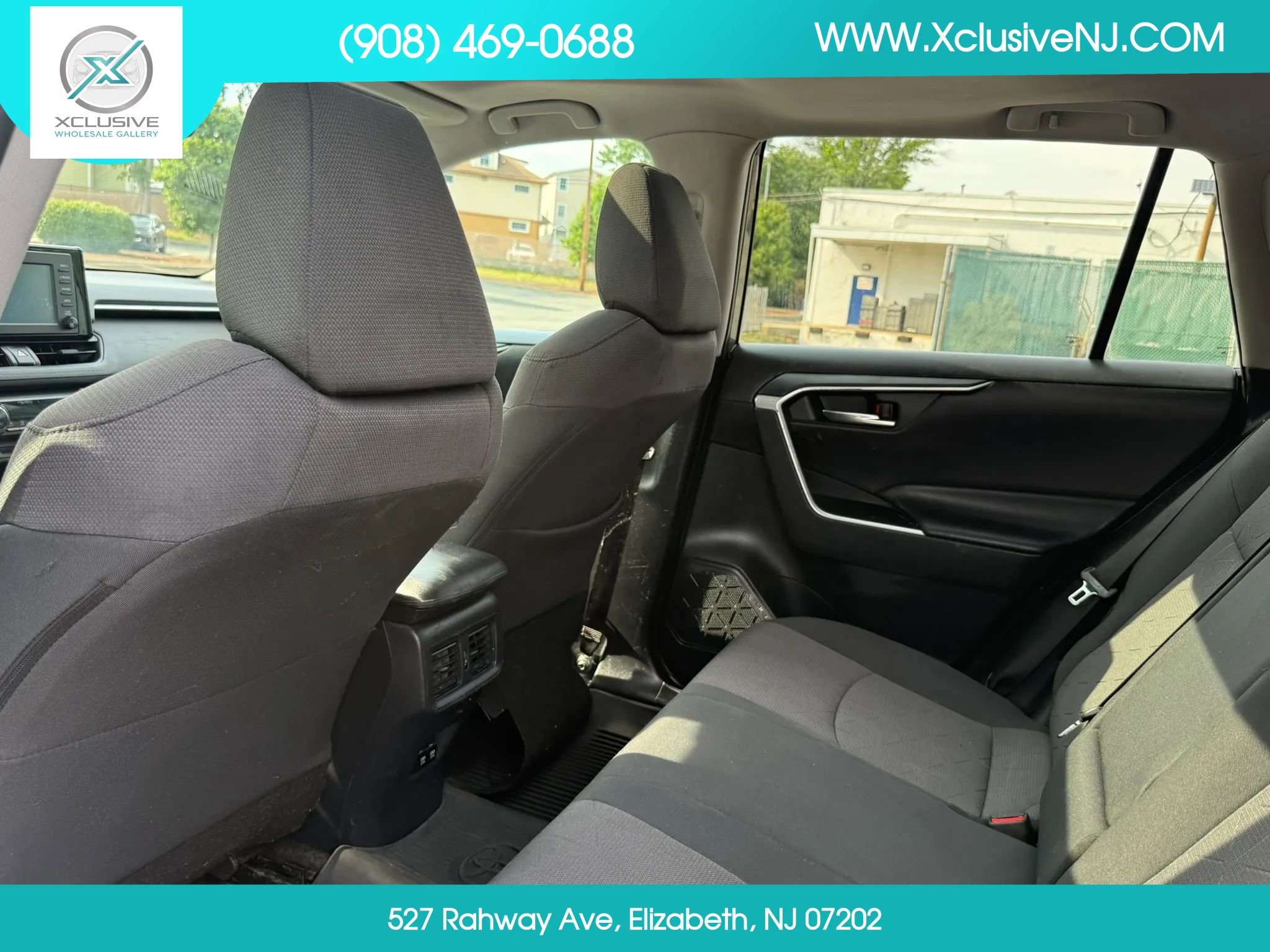 Used 2019 Toyota RAV4 XLE FWD image 28