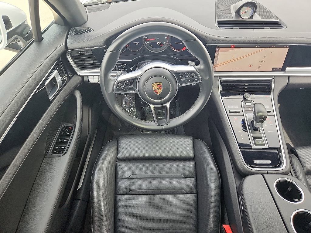 Used 2019 Porsche Panamera image 11
