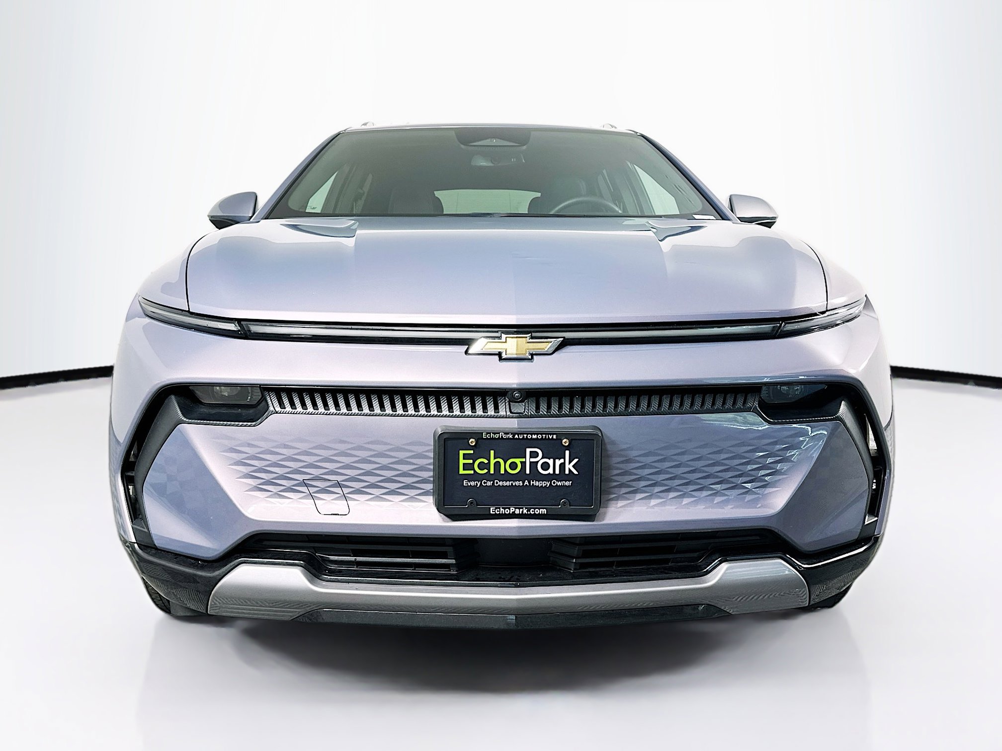 Used 2024 Chevrolet Equinox EV LT AWD/4WD image 2