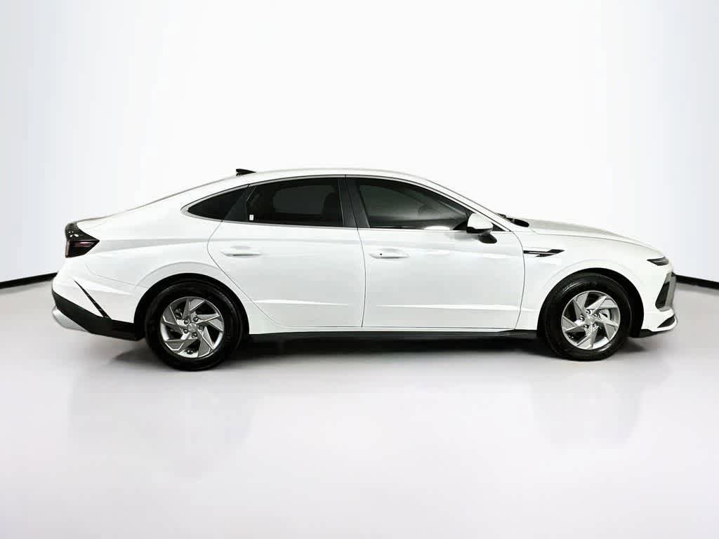 Used 2025 Hyundai Sonata SE image 24