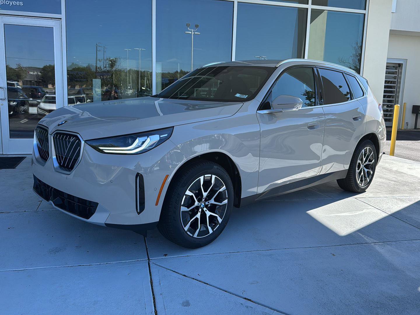 New 2026 BMW X3 xDrive30 w/ Premium Package image 2