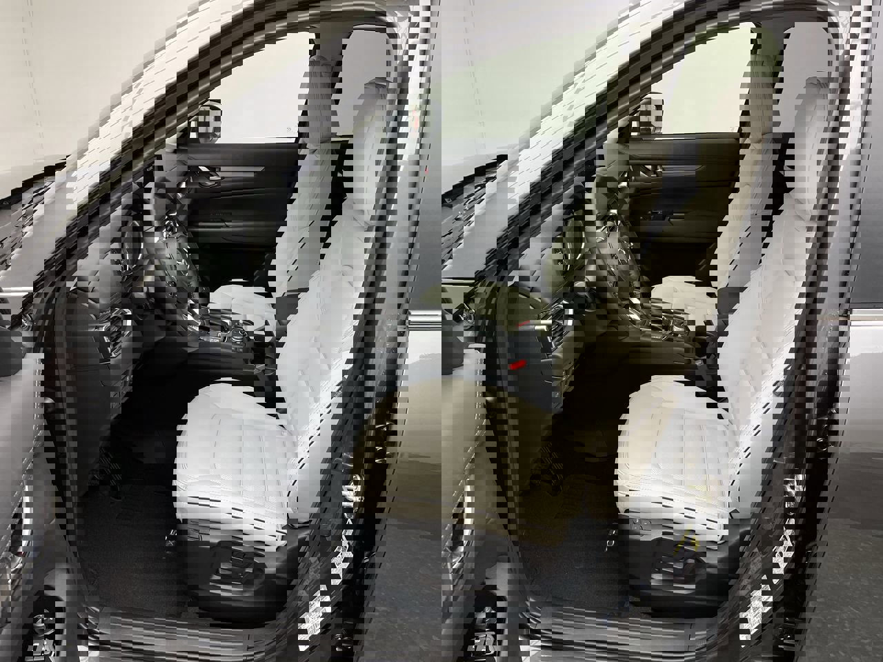 New 2025 MAZDA CX-5 AWD 2.5 S w/ Preferred Package image 3