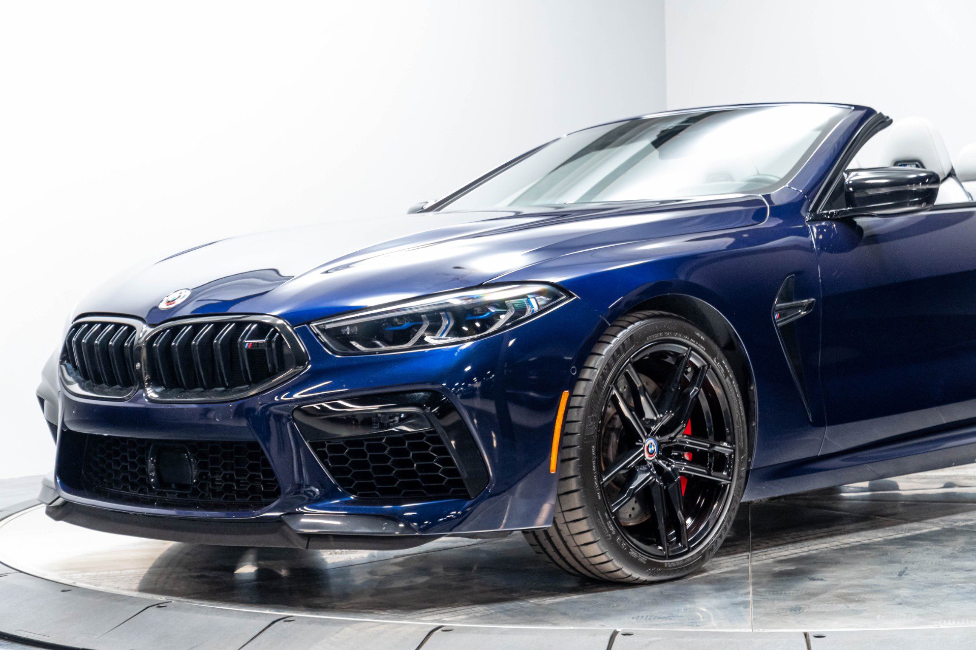 Used 2023 BMW M8 Competition AWD/4WD image 4