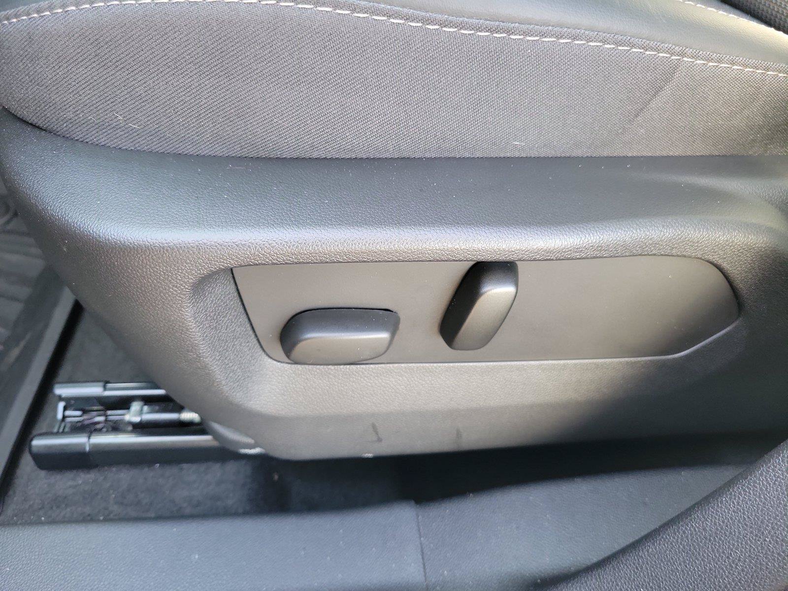 Used 2023 Buick Envision Preferred AWD/4WD image 17