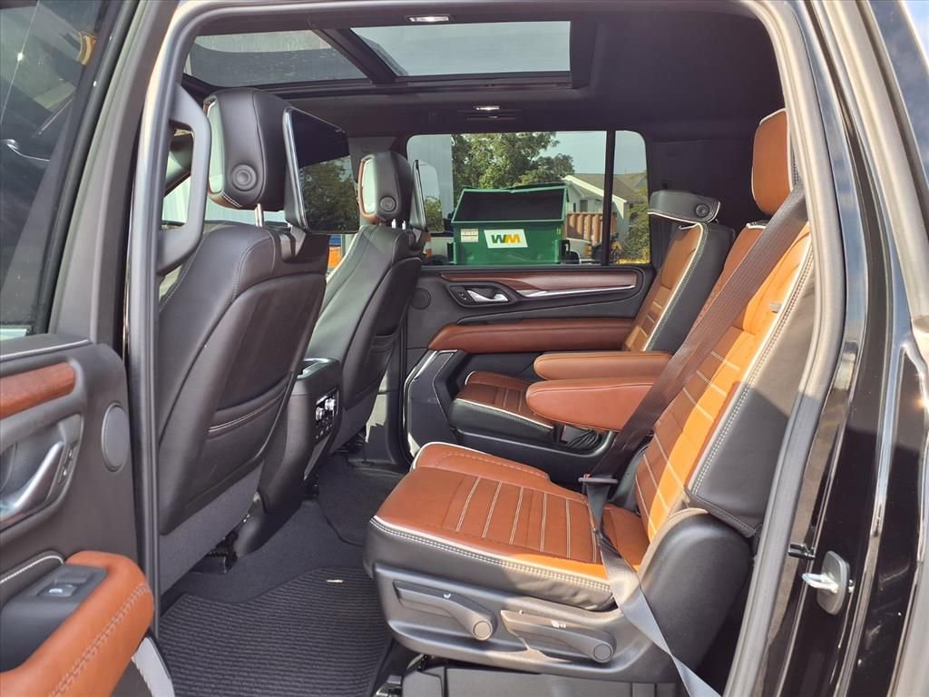 Certified 2024 GMC Yukon XL Denali Ultimate image 29
