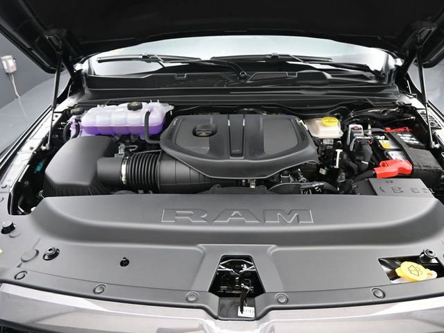 New 2026 RAM 1500 4x4 Crew Cab image 40