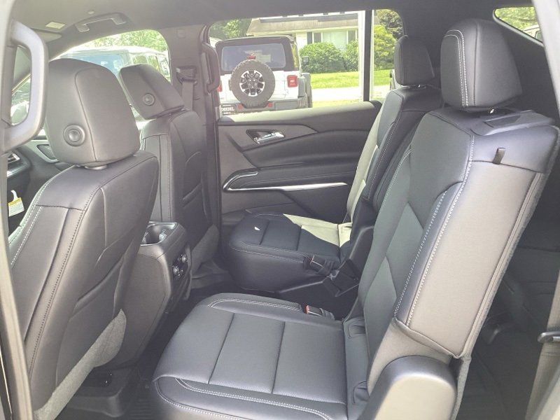 New 2026 Chevrolet Traverse LT w/ Driver Confidence Package image 16